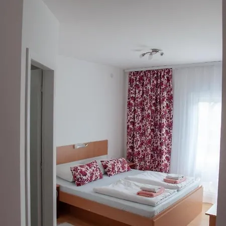 Guest house Zvirac *