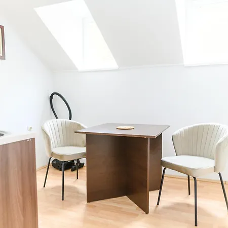 Zvirac Guest house