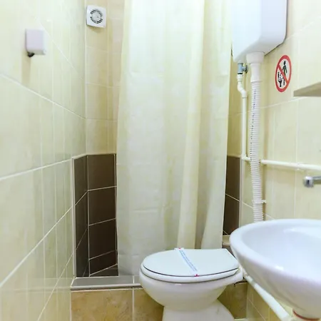 Zvirac Guest house