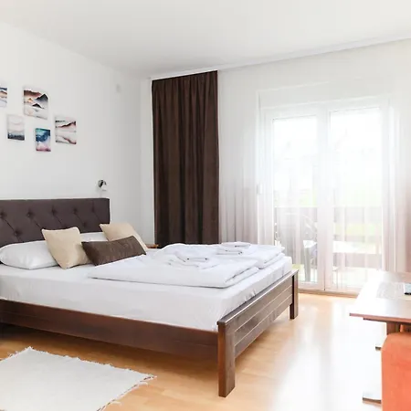 Guest house Zvirac
